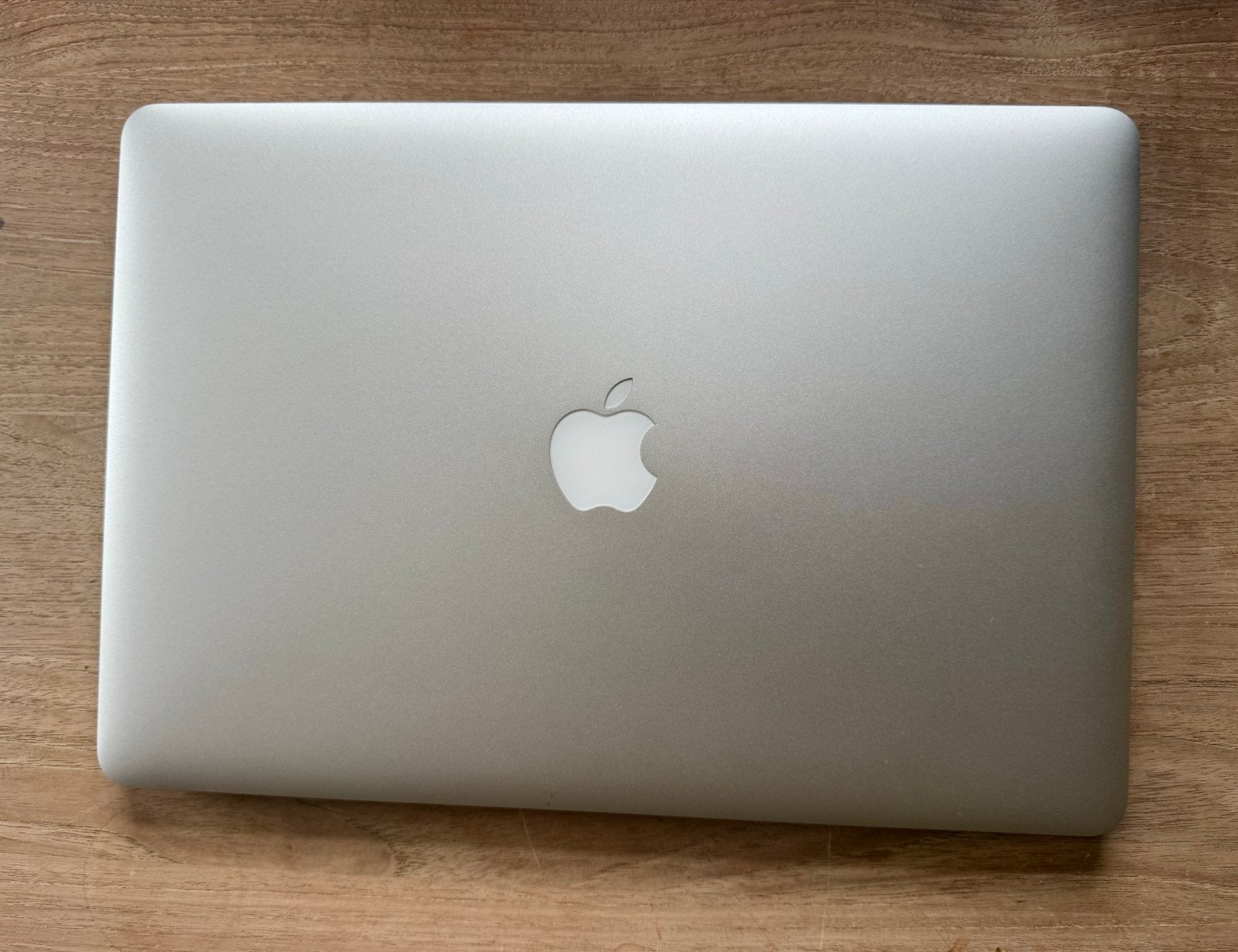 MacBook Pro 15-inch (Mid 2015) - 2.2GHz i7, 16GB RAM, 256GB, Computers en Software, MacBook Pro, 256 GB, 2 tot 3 Ghz, Ophalen of Verzenden