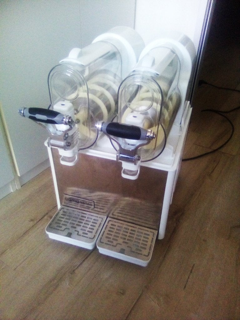 Slushmachine Granita machine GGM Gastro 2x3L, Ophalen, Gebruikt, Zelfvriezend