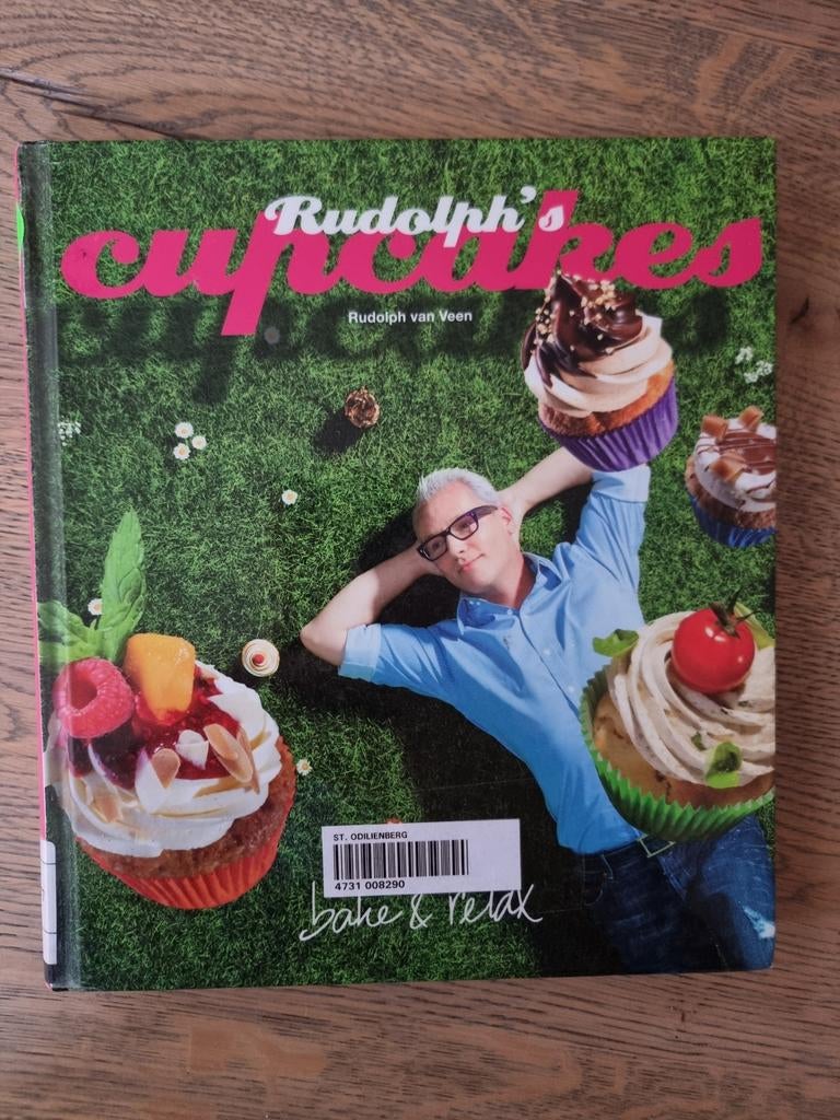 Rudolph van Veen - Rudolph's cupcakes, Boeken, Ophalen of Verzenden, Gelezen, Rudolph van Veen