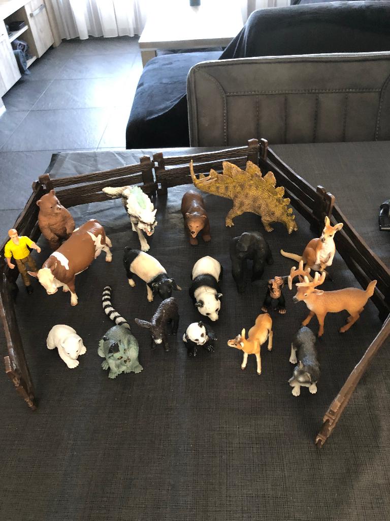 SCHLEICH dieren, Verzamelen, Dierenverzamelingen, Ophalen of Verzenden, Zo goed als nieuw, Wild dier, Beeldje of Figuurtje
