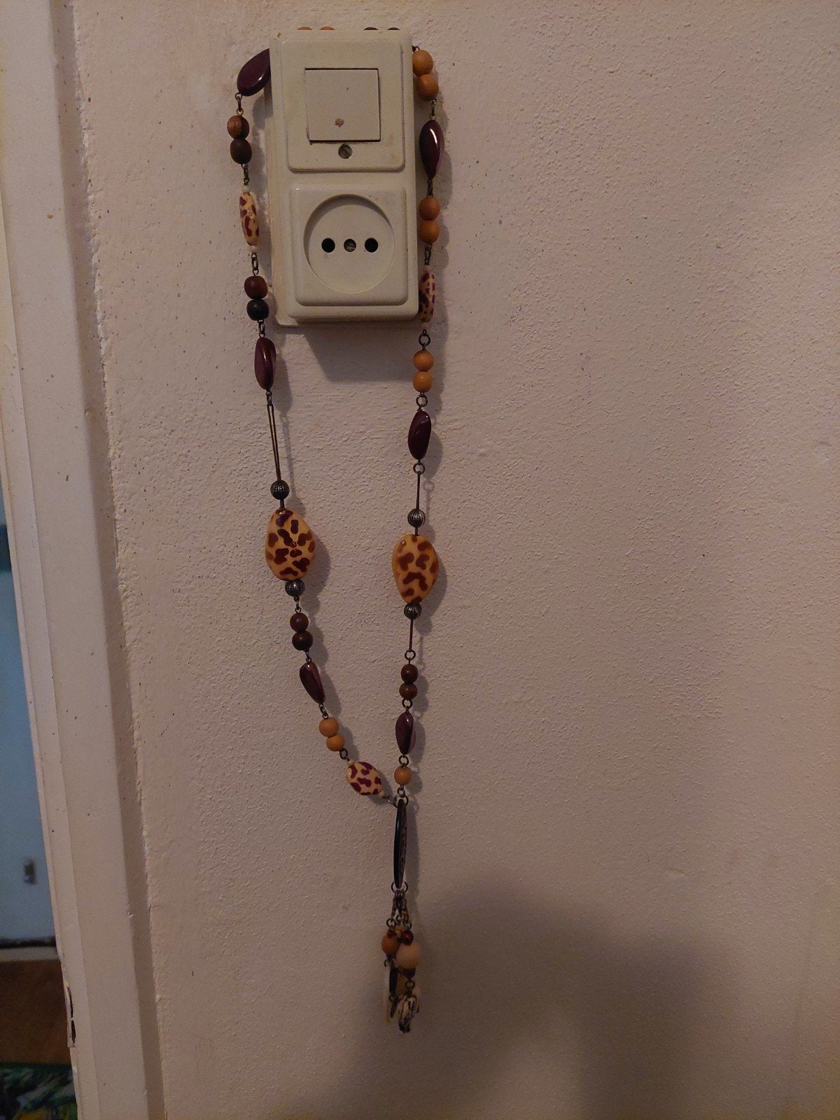 Ravelli Ketting met Houten Kralen en Olifant Hanger, Ophalen, Bruin, Zo goed als nieuw, Overige materialen