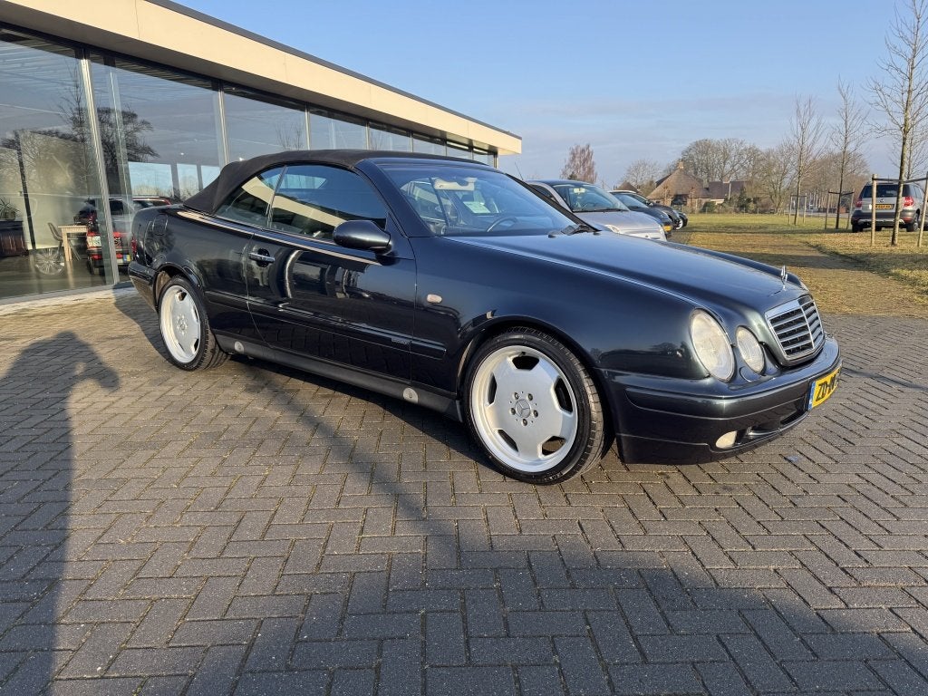 Mercedes-Benz CLK-Klasse Cabrio 320 Elegance (bj 1999), Automaat, Zwart, Cabriolet, Bedrijf