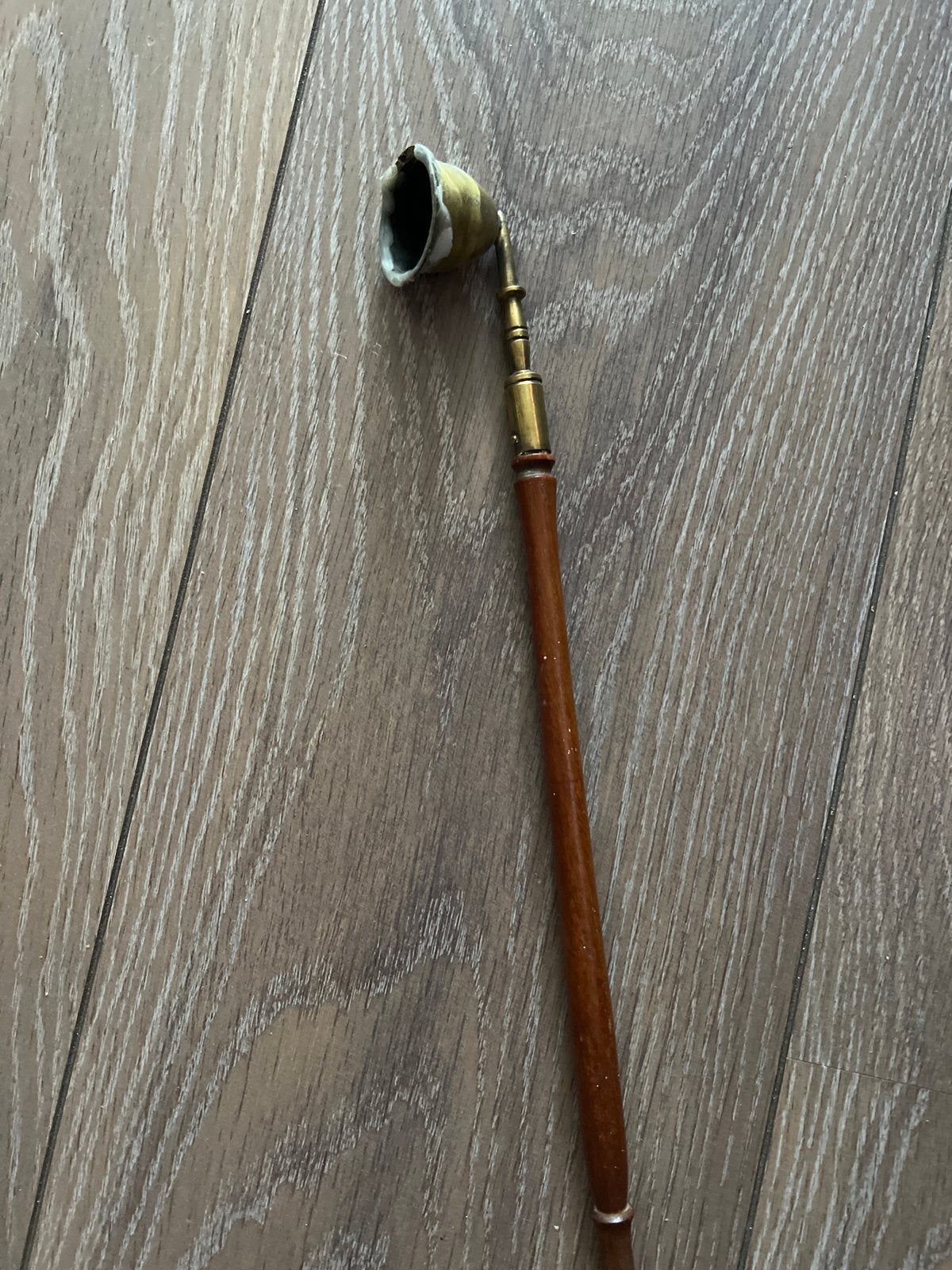 Antieke pijp met houten steel en messing kom, Ophalen of Verzenden