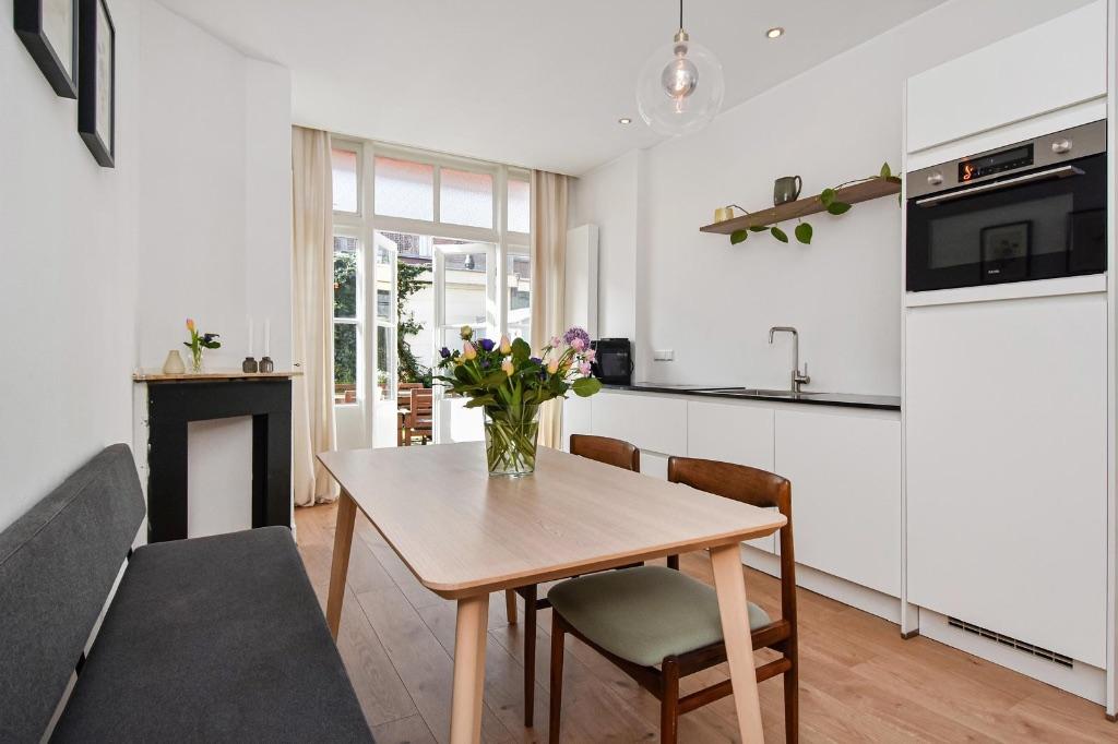 Eettafel IKEA Lisabo, Ophalen, 100 tot 150 cm, 50 tot 100 cm, Zo goed als nieuw