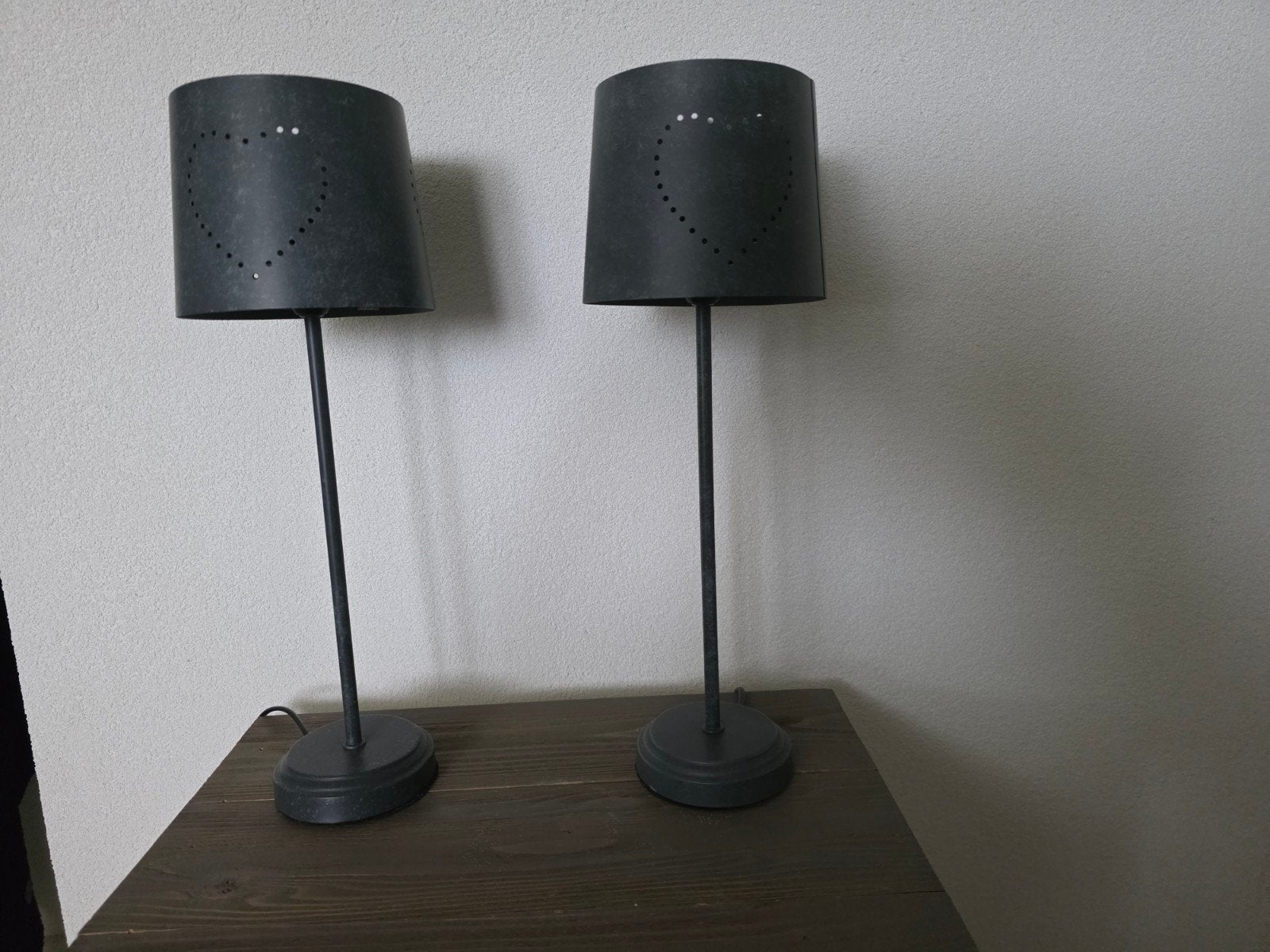 Donkergrijs metalen schemerlampjes., Ophalen, Rond