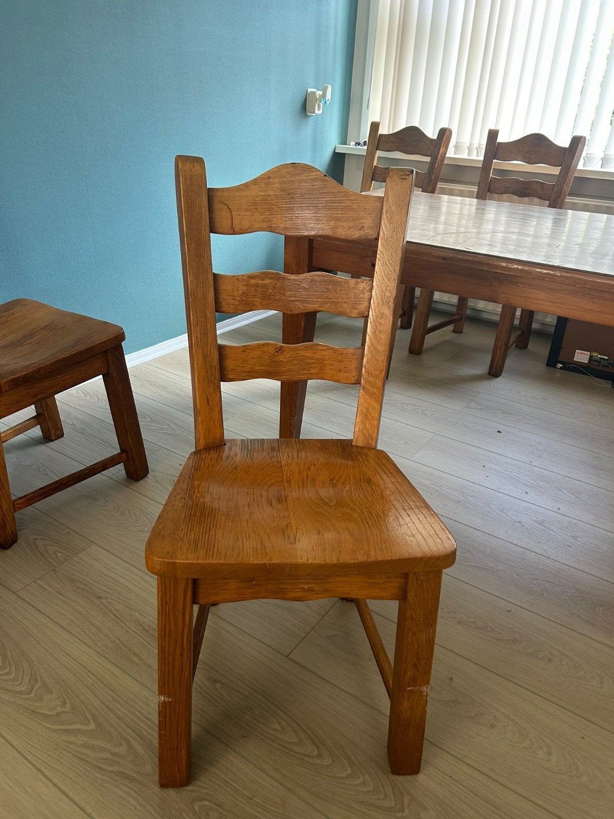 4 zware grenen stoelen, Ophalen, Gebruikt, Grenenhout