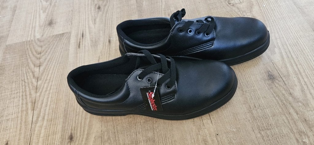 Schoenen zwart, NIEUW, maat 47, merk Slipbuster, Kleding | Heren, Ophalen, Slipbuster, Zwart, Nieuw
