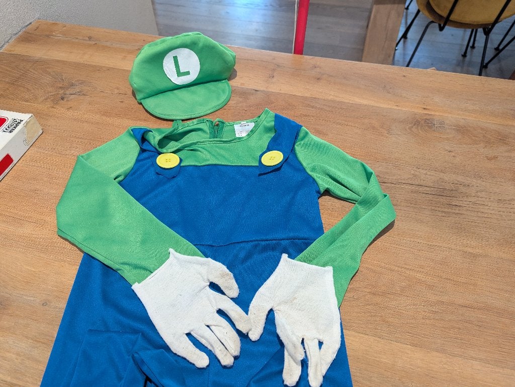 Luigi verkleedpak Super Mario – carnaval – maat L (130/140), Ophalen of Verzenden, Gebruikt, 134 t/m 140, Jongen of Meisje