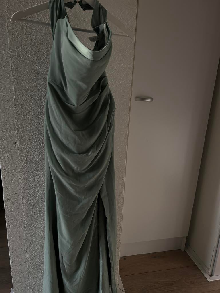 Elegante mintgroene avondjurk met split, Kleding | Dames, Ophalen of Verzenden, Zo goed als nieuw, Groen, Galajurk