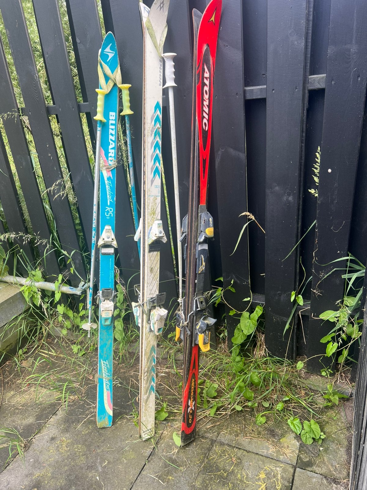 3 paar ski‘s voor decoratie plus 3 stokken voor mancave, Sport en Fitness, Skiën en Langlaufen, Ophalen