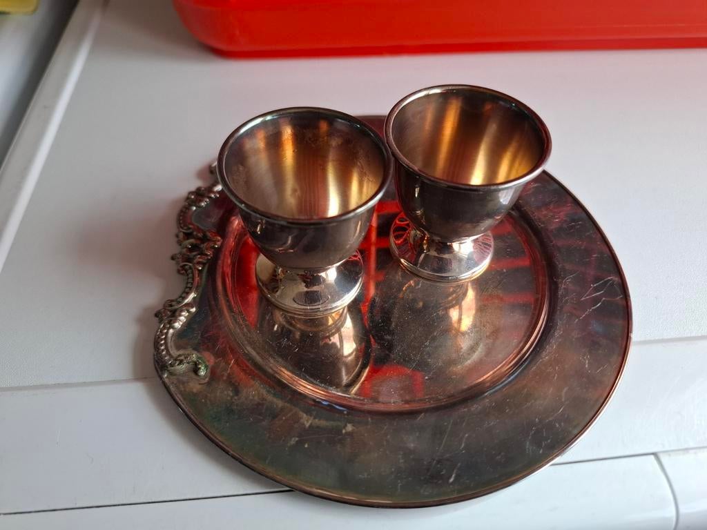 Verzilverd eierdopjes setje met dienblad en eierdopjes, Ophalen of Verzenden