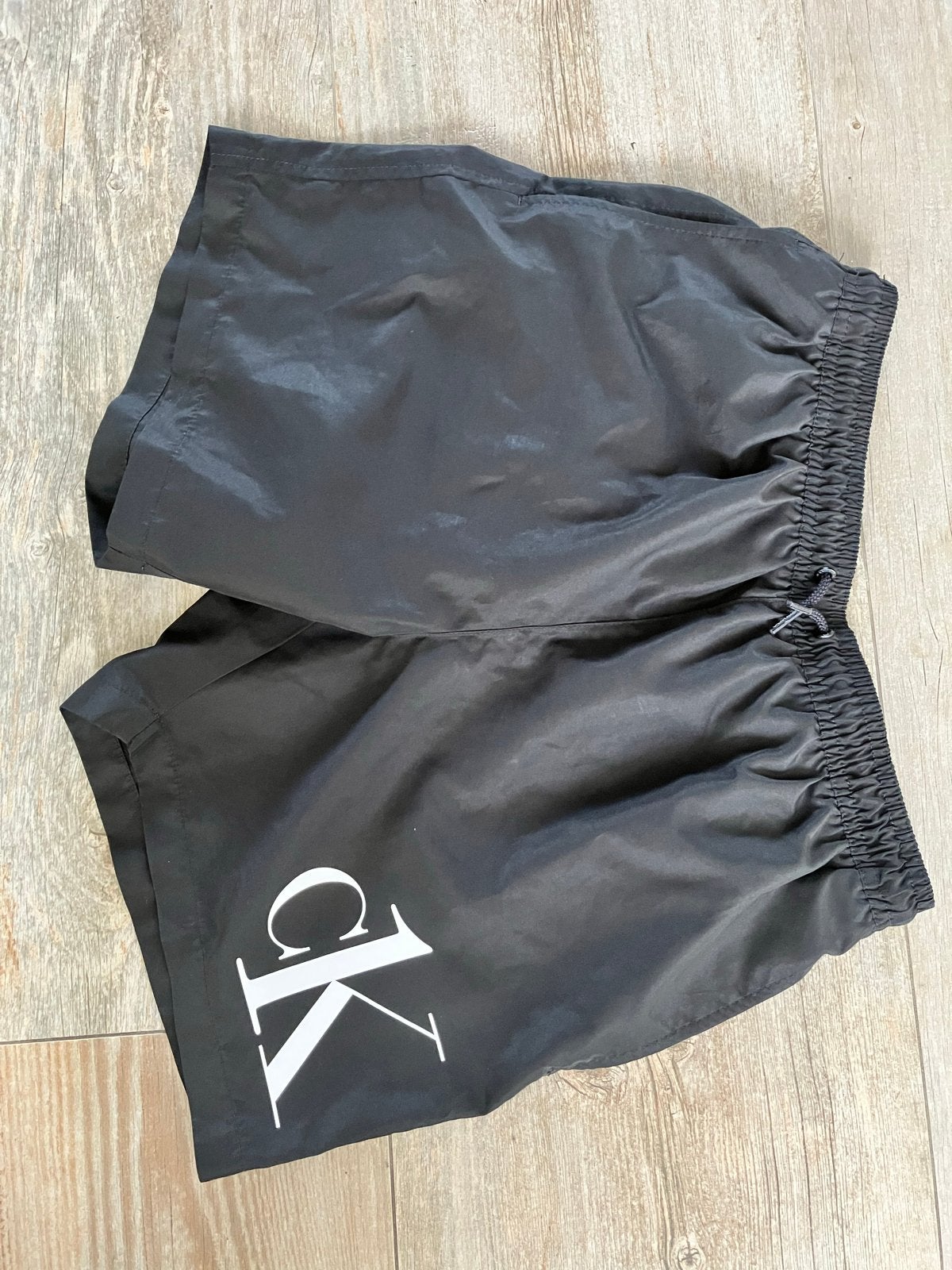 Calvin Klein Zwemshort Zwart Maat 14-16, Kinderen en Baby's, Kinderkleding | Kinder-zwemkleding, Ophalen of Verzenden, Overige maten