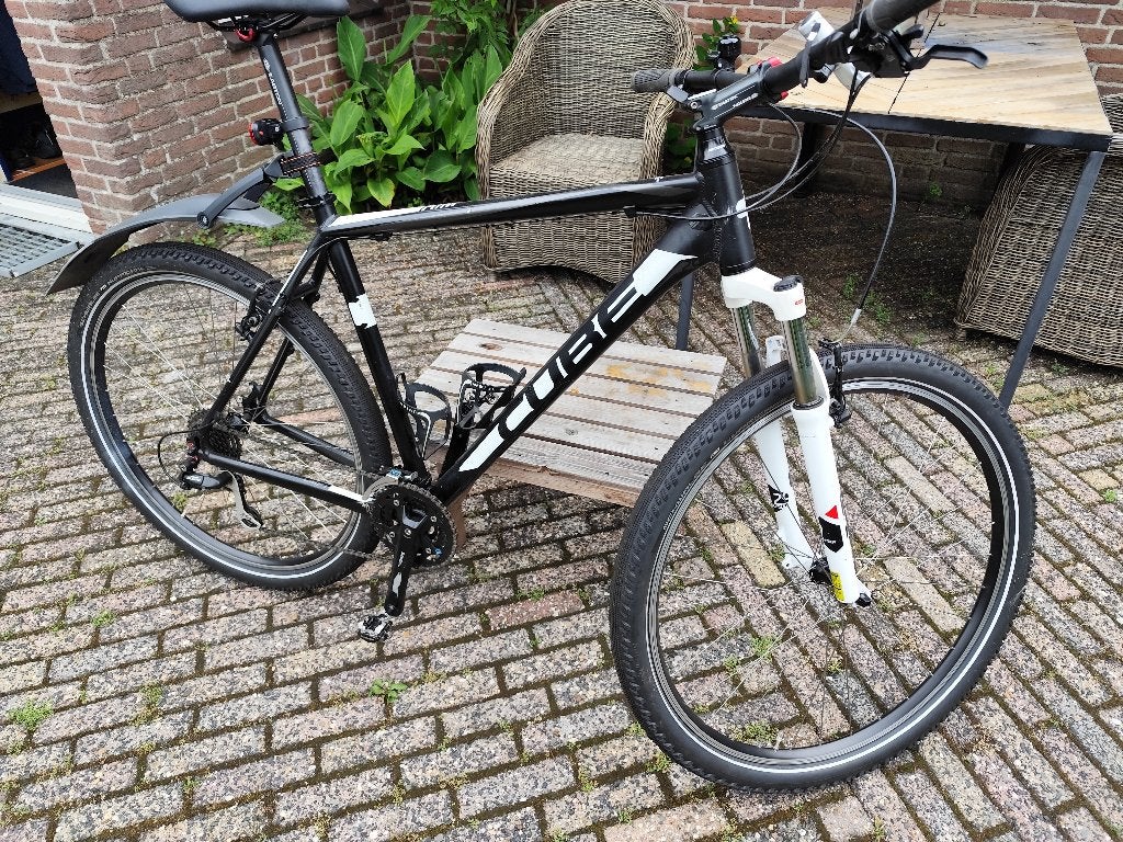 Te koop mountainbike voor de wat grotere rijder, Gebruikt, Vering, Velgrem, Overige maten
