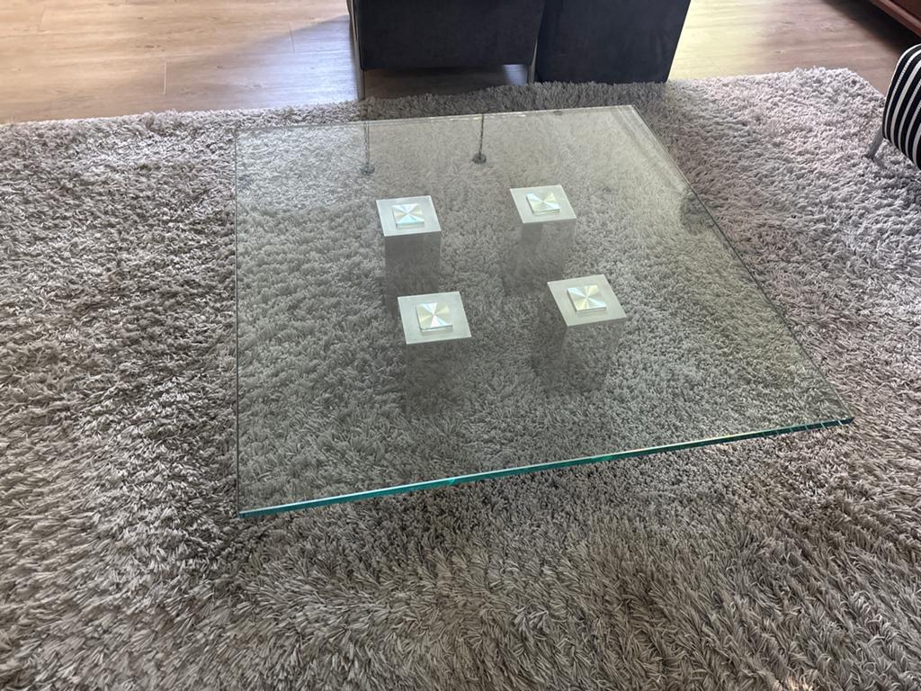 Stijlvolle glazen salontafel met vierkante blokpoten, Ophalen, Vierkant, 50 tot 100 cm, Minder dan 50 cm
