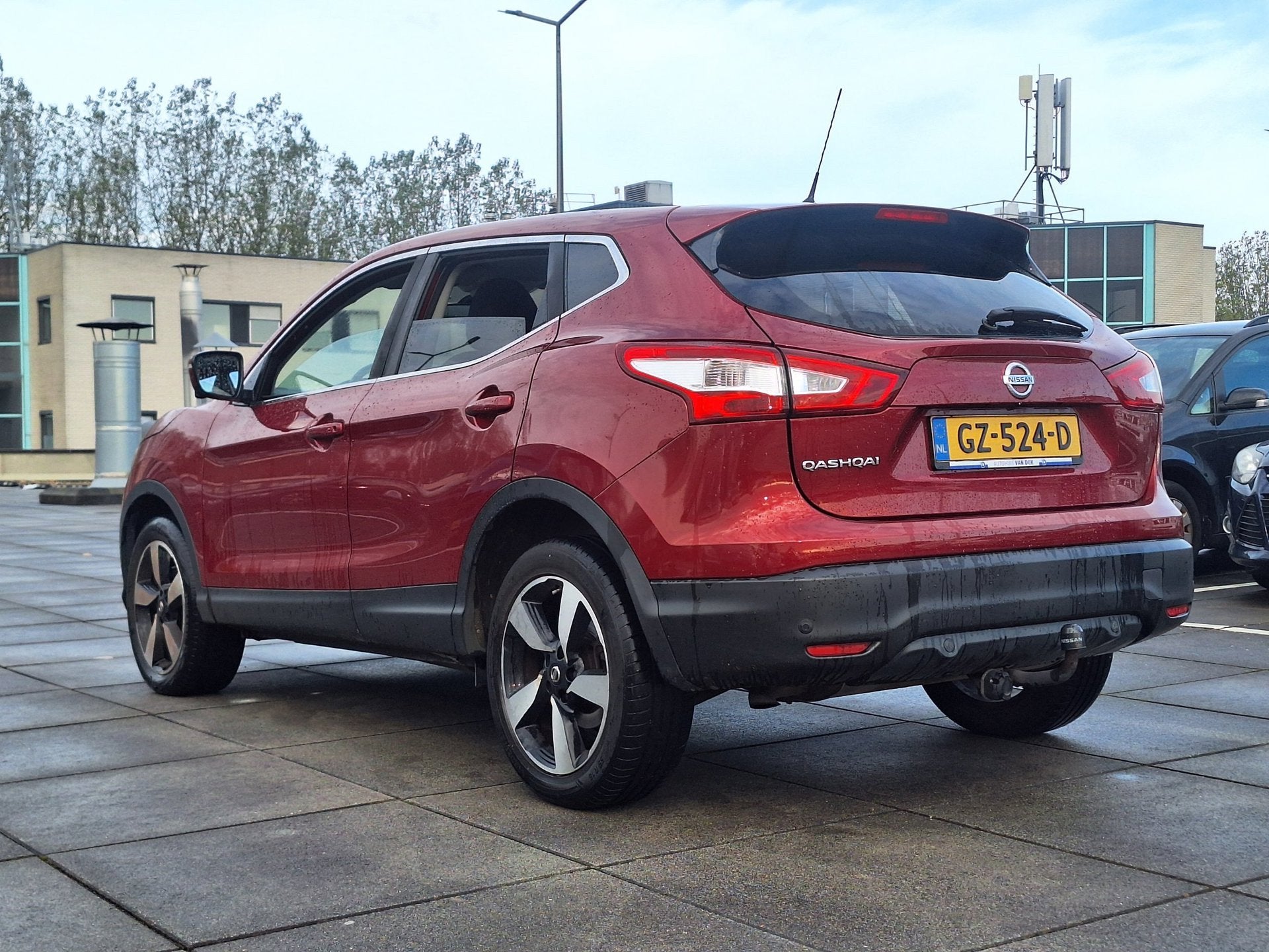 Nissan Qashqai € 8750,-1.6 Connect Edit Navi Trekhaak Clim, Voorwielaandrijving, Dealer onderhouden, Gebruikt, Euro 6
