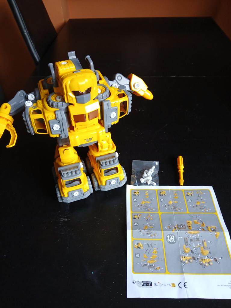 Bouwvoertuigen set - 5 in 1 robot transformeerbaar, Kinderen en Baby's, Ophalen of Verzenden, Zo goed als nieuw, Overige merken