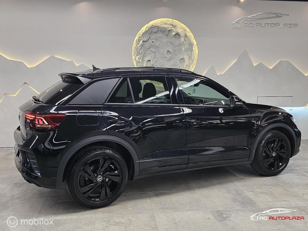 Volkswagen T-Roc 1.5 TSI 3x R-Line Panorama/Black Style/Carp, Auto's, 1258 kg, 1498 cc, 150 pk, Bedrijf