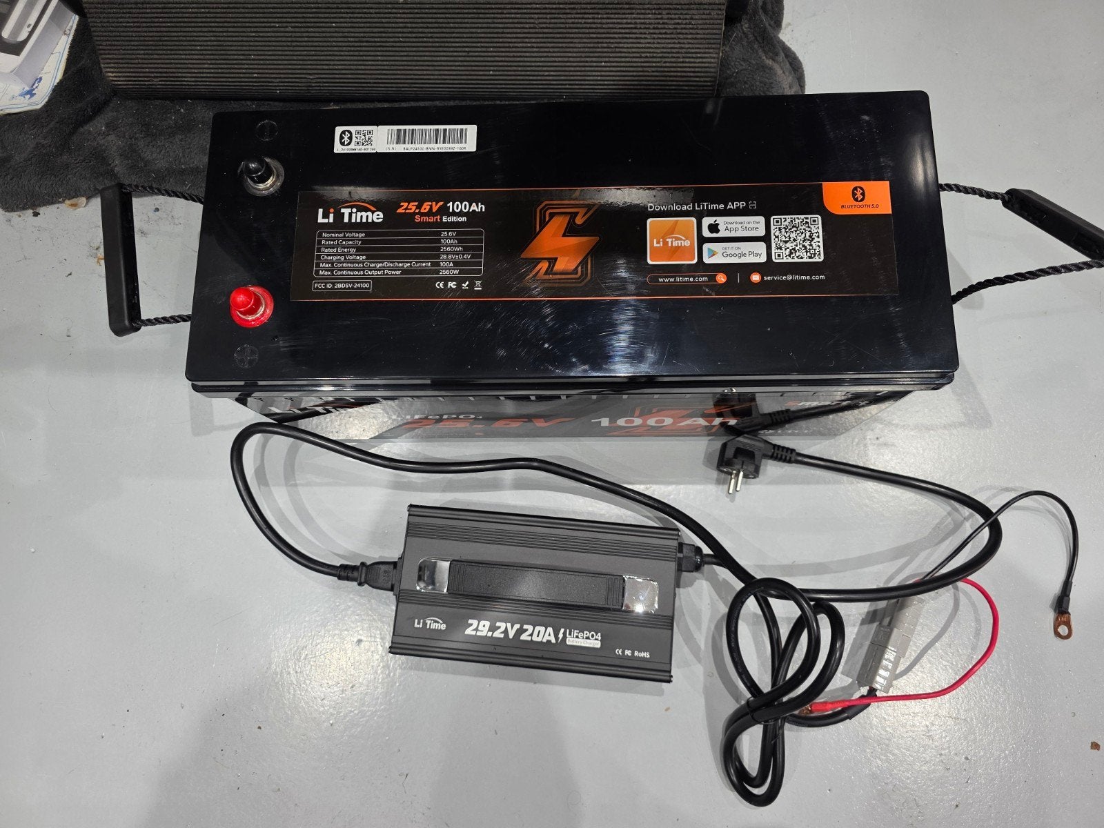 Zgan Litime Lithium lifepo 24 volt set, Ophalen, Zo goed als nieuw