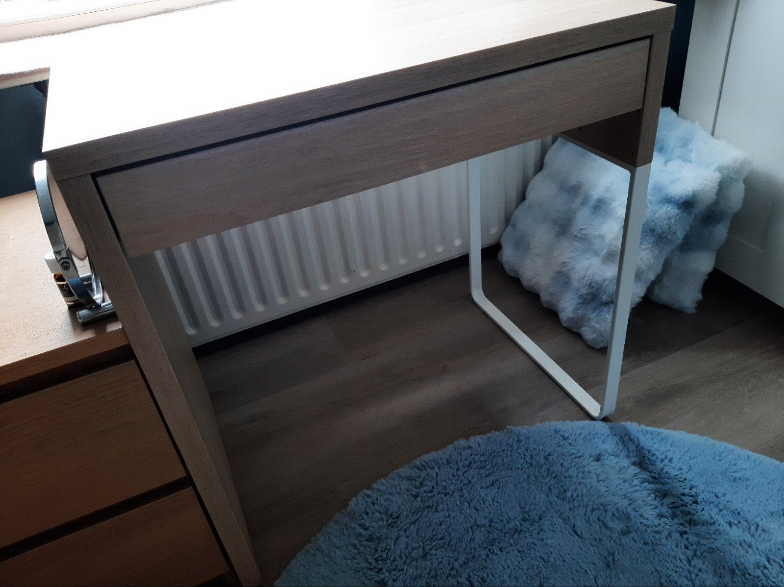 Bureau micke, Ophalen, Scandinavisch, 50 cm, Zo goed als nieuw