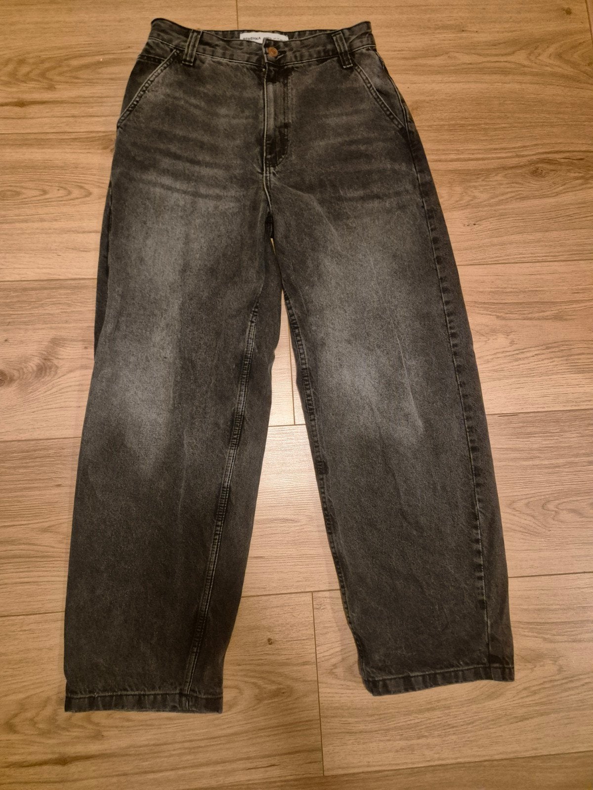 Bershka Zwarte Jeans Maat 34 (XS), Bershka, Ophalen of Verzenden, Gedragen, Zwart