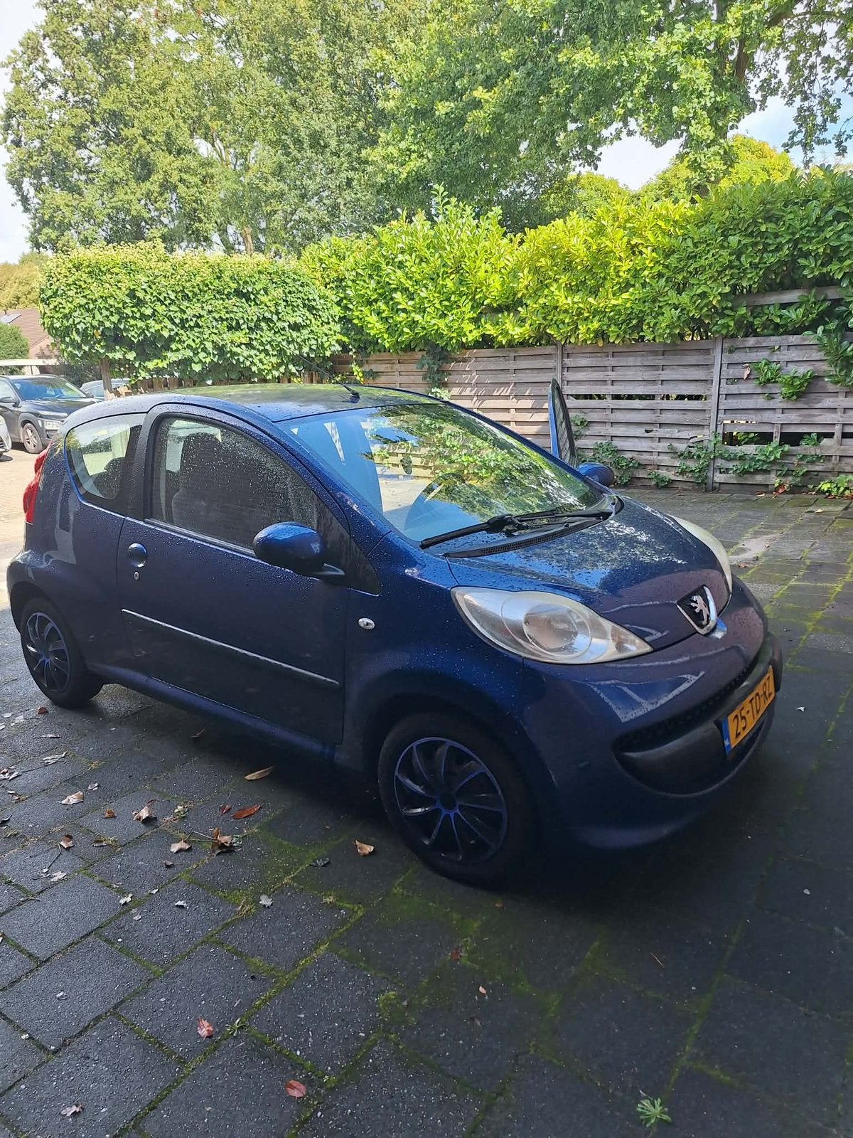 Peugeot 107 1.0 12V 3DR 2006 Blauw, Auto's, Voorwielaandrijving, 765 kg, 68 pk, Origineel Nederlands