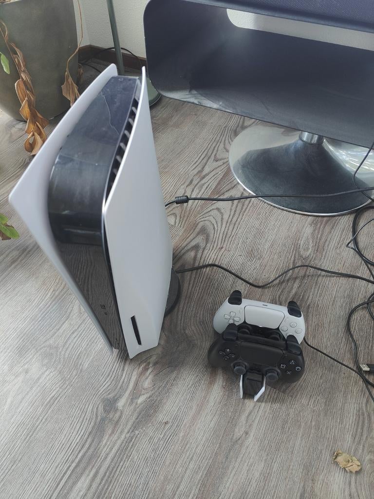 Sony PlayStation 5 Disc Edition 2 controllers oplaadstation, Spelcomputers en Games, Spelcomputers | Sony PlayStation 5, Ophalen