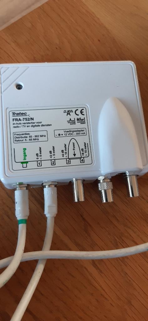 Tratec versterker / verdeler, Audio, Tv en Foto, Versterkers en Receivers, Ophalen of Verzenden, Zo goed als nieuw, Minder dan 60 watt