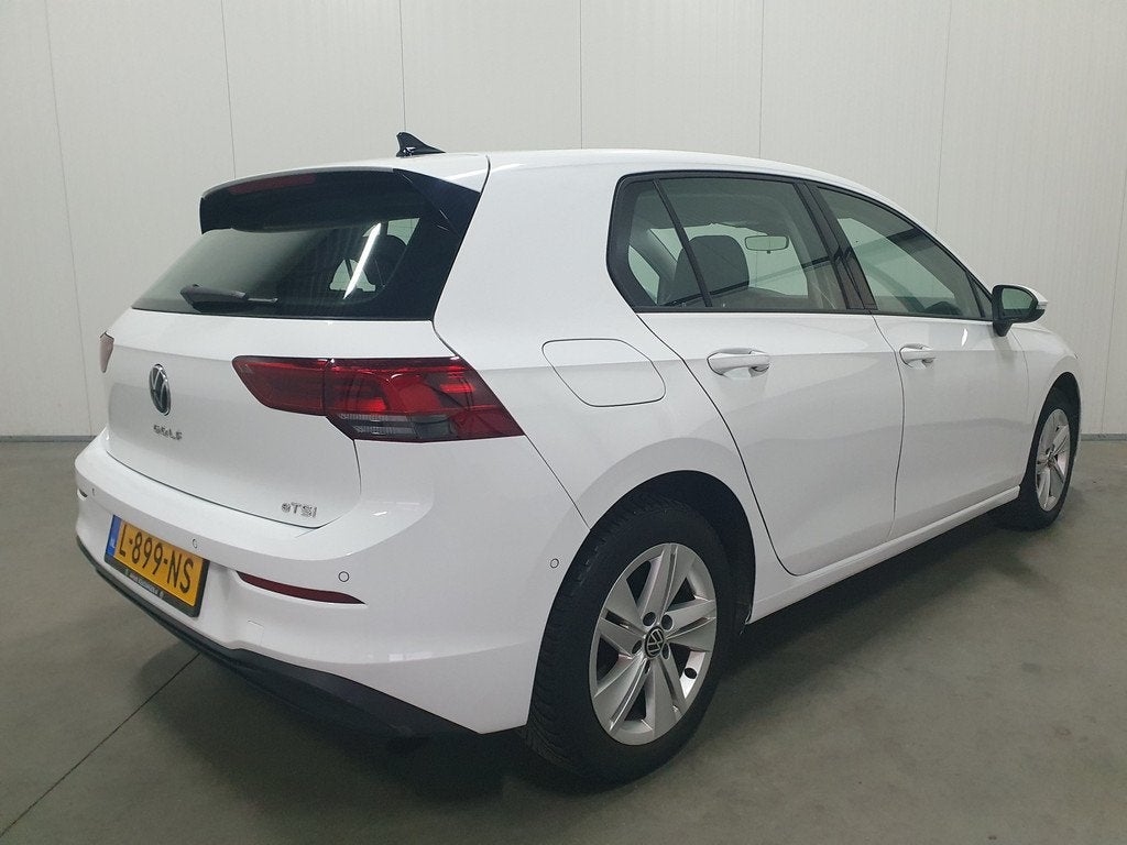 Volkswagen Golf 1.0 eTSI Life Business NAVI/CRUISE/AIRCO/LMV, Gebruikt, Euro 6, Alcantara, Bedrijf