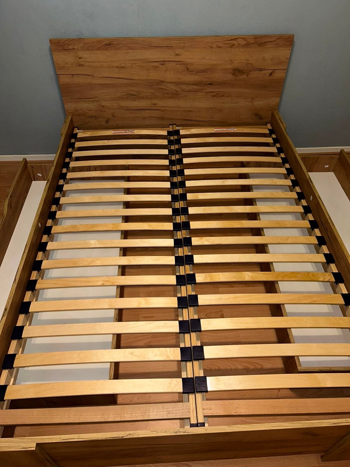 Tweepersoonsbed met lattenbodem en opbergruimte, Huis en Inrichting, Slaapkamer | Bedden, Ophalen, Bruin, Tweepersoons, 140 cm