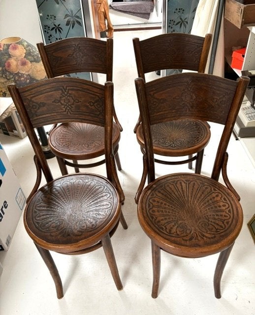 Fraaie thonet stoelen met reliëf Cosmos design, Antiek en Kunst, Ophalen