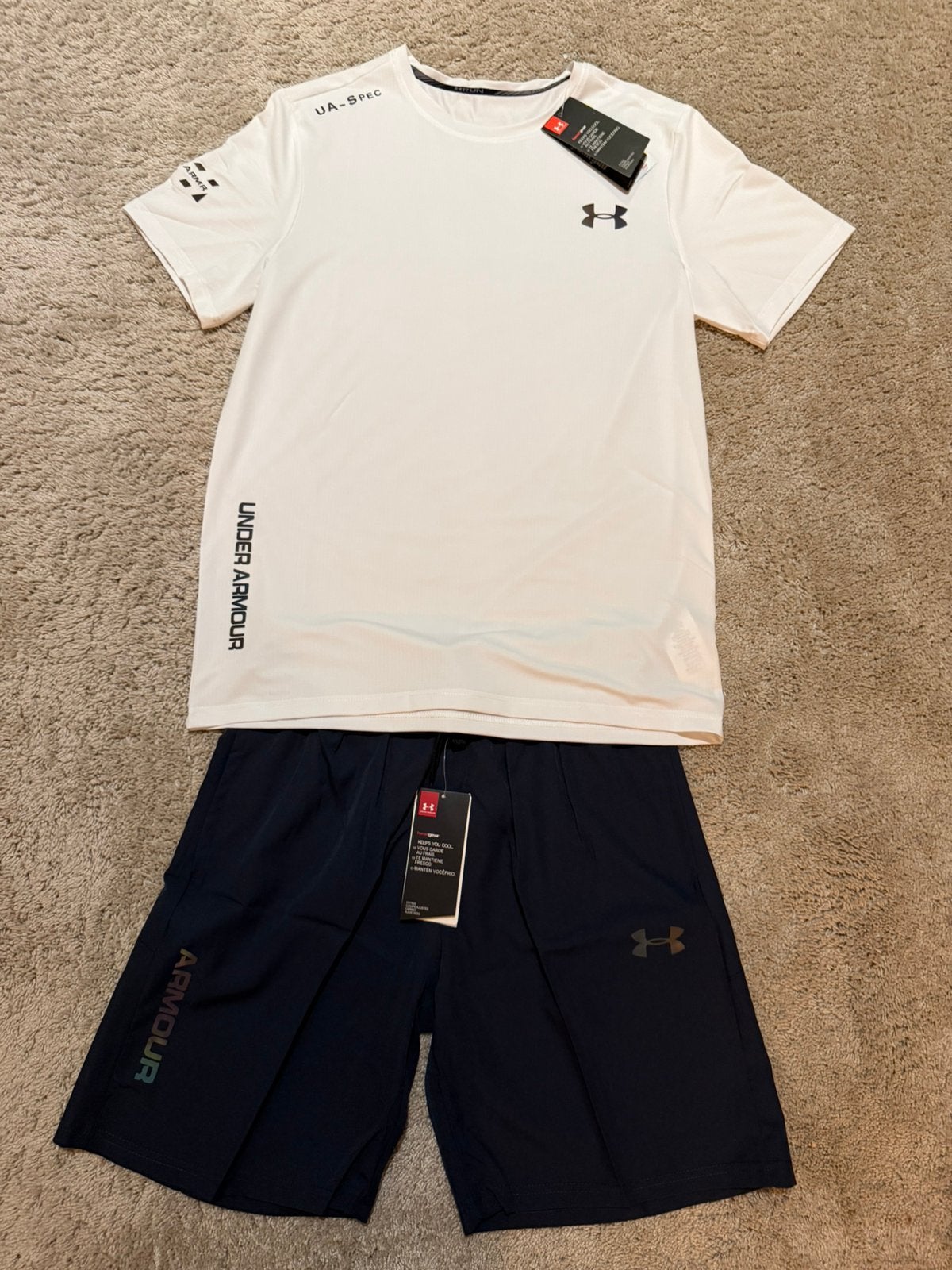 Under Armour sport setjes - Diverse maten beschikbaar, Kleding | Heren, Sportkleding, Nieuw, Fitness, Overige maten, Overige kleuren
