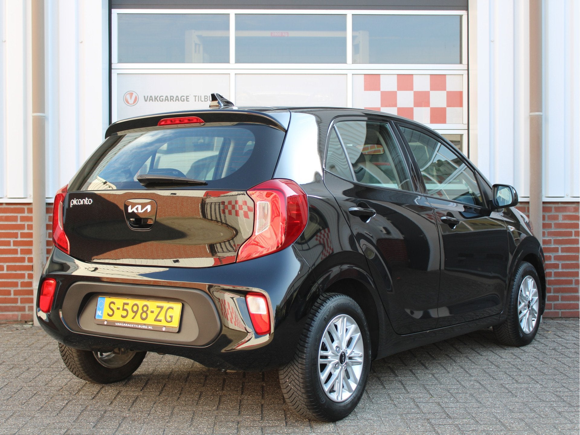 Kia Picanto 1.0 DPi DynamicLine /Cruise control/14'LM/Camera, Stof, Gebruikt, 4 stoelen, Zwart