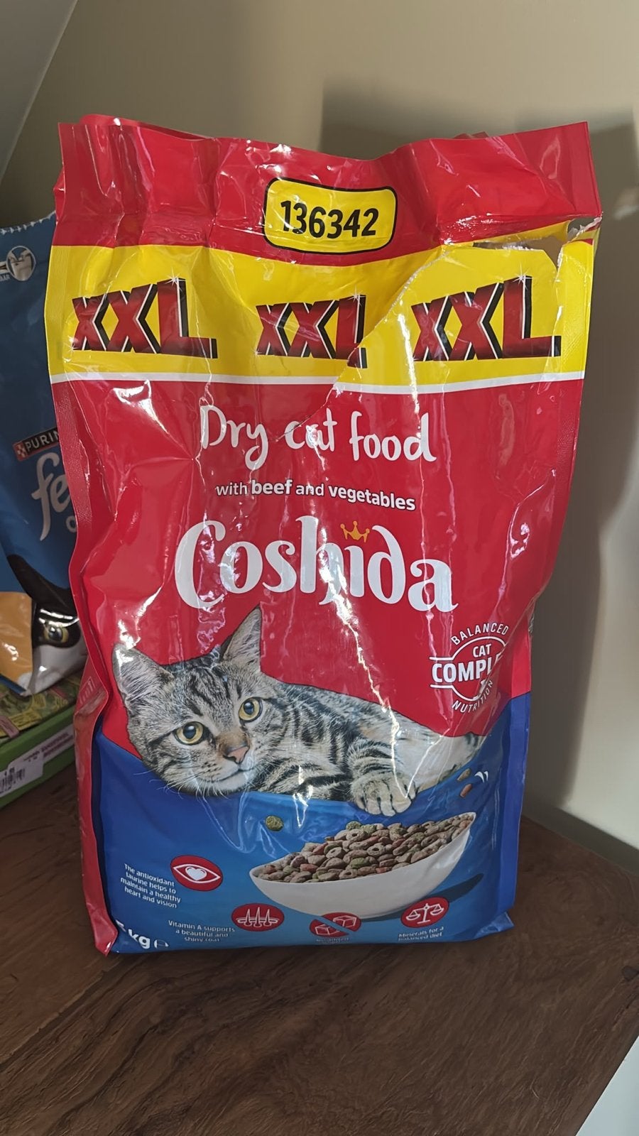 Kattenvoer nieuw, Ophalen, Kat