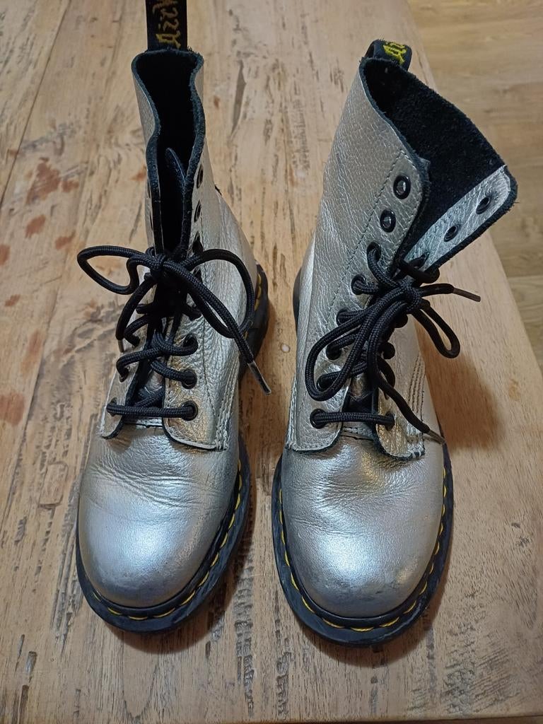Dr Martens grijs maat 37, Lage of Enkellaarzen, Ophalen of Verzenden, Dr Martens, Grijs