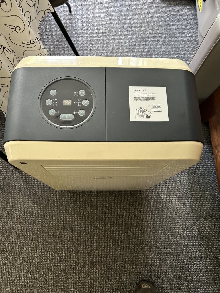 KOENIC KAC115 mobiele airco – 11.500 BTU / 3,4 kW, Ophalen, Gebruikt, 3 snelheden of meer, Koelen en Ontvochtigen