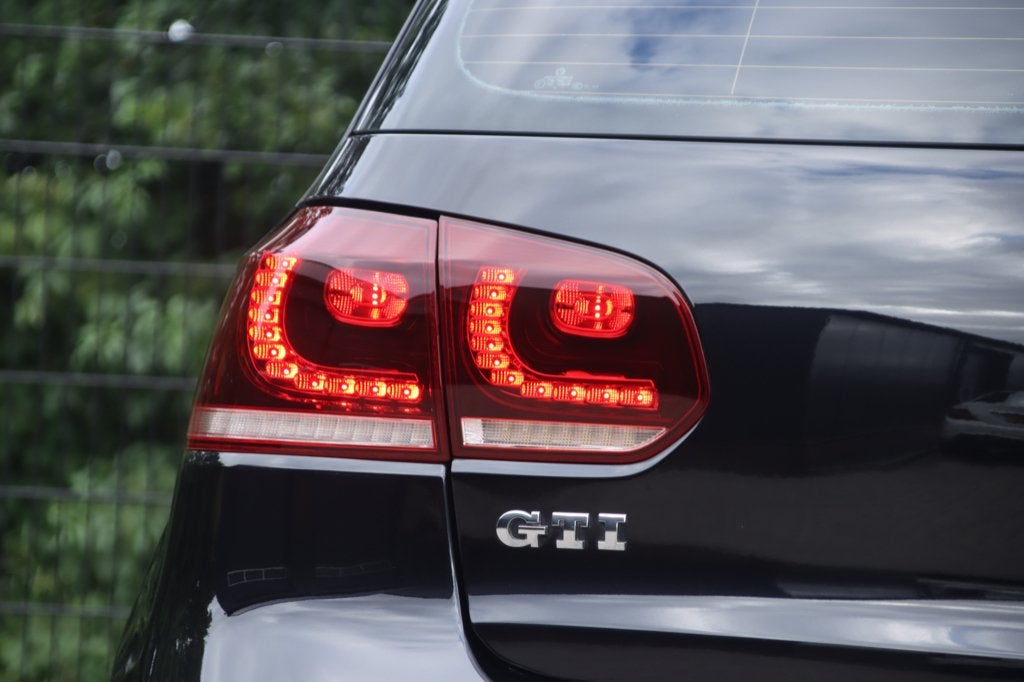 Erg leuke Volkswagen Golf 2.0 GTI DSG! 5Deurs! Veel extra's!, Auto's, Euro 5, Zwart, 4 cilinders, Leder en Stof