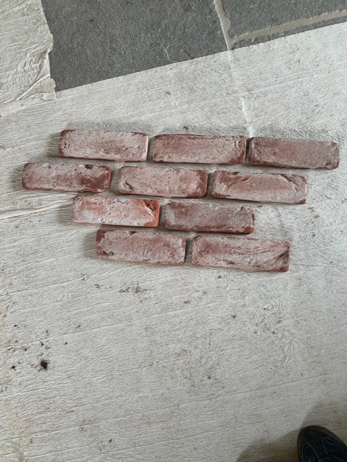 Steenstrips nieuw, Ophalen, Zo goed als nieuw