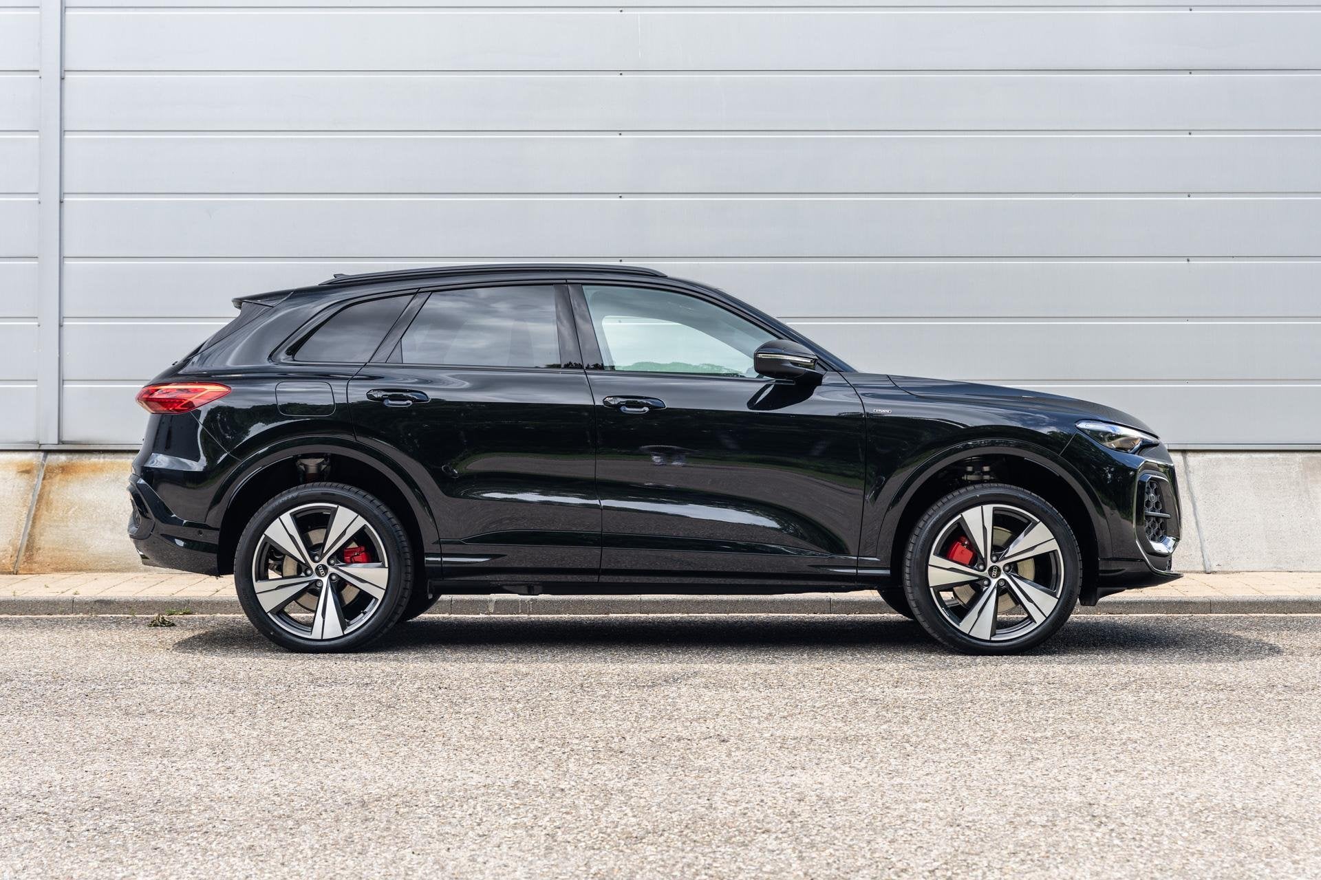 Audi Q5 2.0 TFSI e-hybrid quattro S edition Competition | Wi, Auto's, Automaat, 12 maanden, 4 cilinders, 150 min