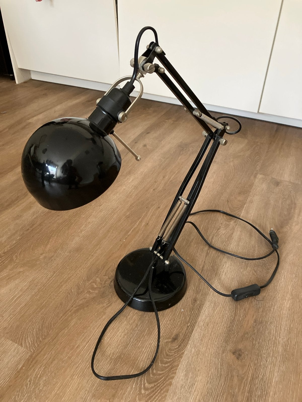 Zwarte verstelbare bureaulamp, Huis en Inrichting, Lampen | Tafellampen, Ophalen, Gebruikt, Overige merken, E27 (groot)