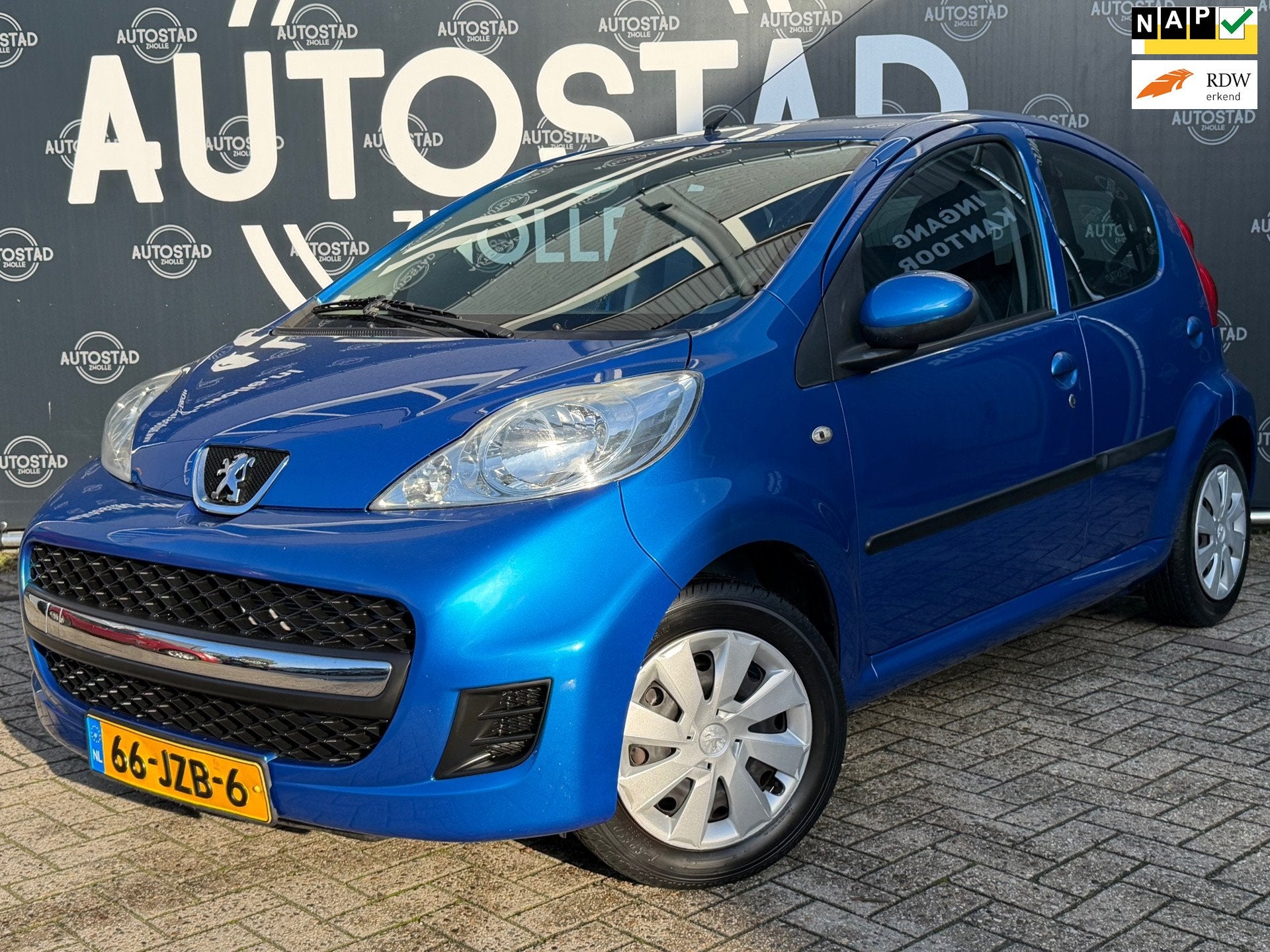Peugeot 107 1.0-12V Sublime NL-Auto / 1ste Eigenaar / NAP /, Voorwielaandrijving, Sportstoelen, Stof, Zwart