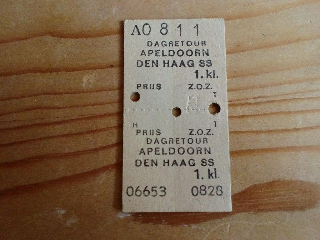 Treinkaartje Apeldoorn-Den Haag 22.10.73, Verzenden, Zo goed als nieuw, Trein, Overige typen