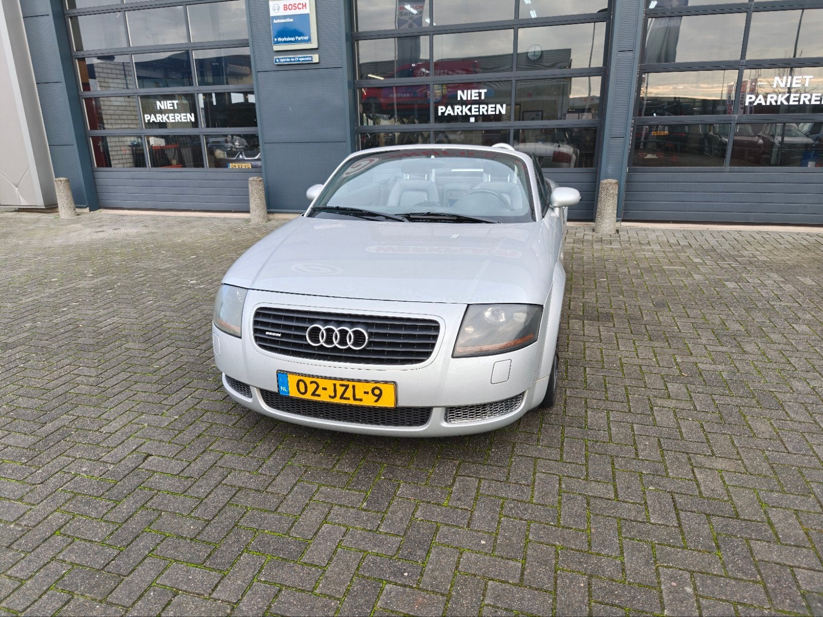 Audi TT 2002 Grijs, Auto's, Zwart, 4 cilinders, Cabriolet, ABS