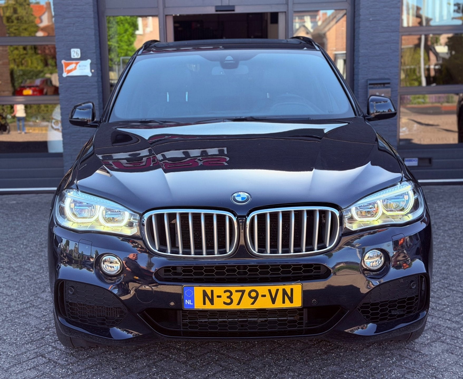 BMW X5 XDrive50i HighEx MPAKKET|HEADUP|PANO|LINEASS|, Auto's, Gebruikt, Zwart, Bedrijf, Vierwielaandrijving
