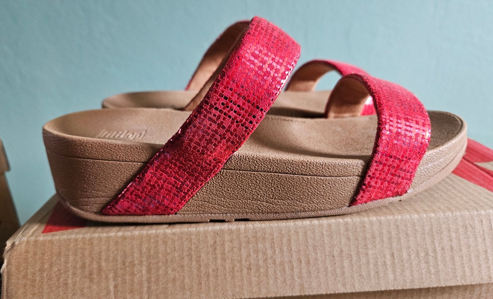 Fitflop rode leren sandalen maat 38 - Zo goed als nieuw, Ophalen, Sandalen of Muiltjes, Zo goed als nieuw, Fitflop