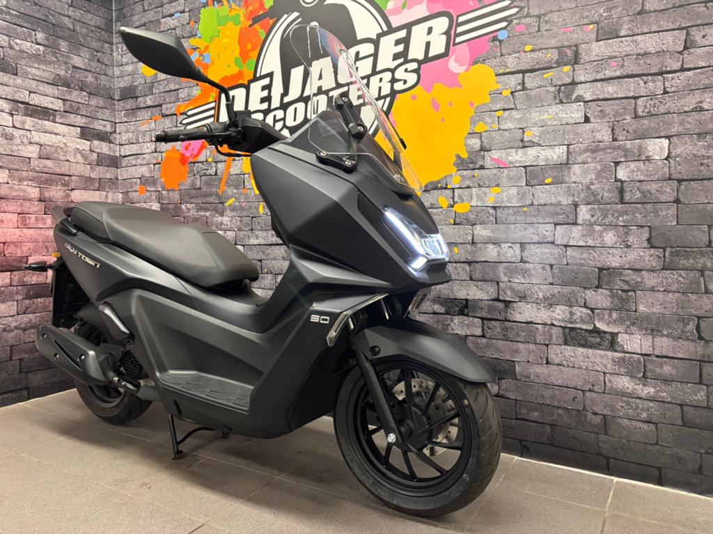 Kymco Skytown 2250km, Ophalen, Kymco, Zo goed als nieuw, Benzine