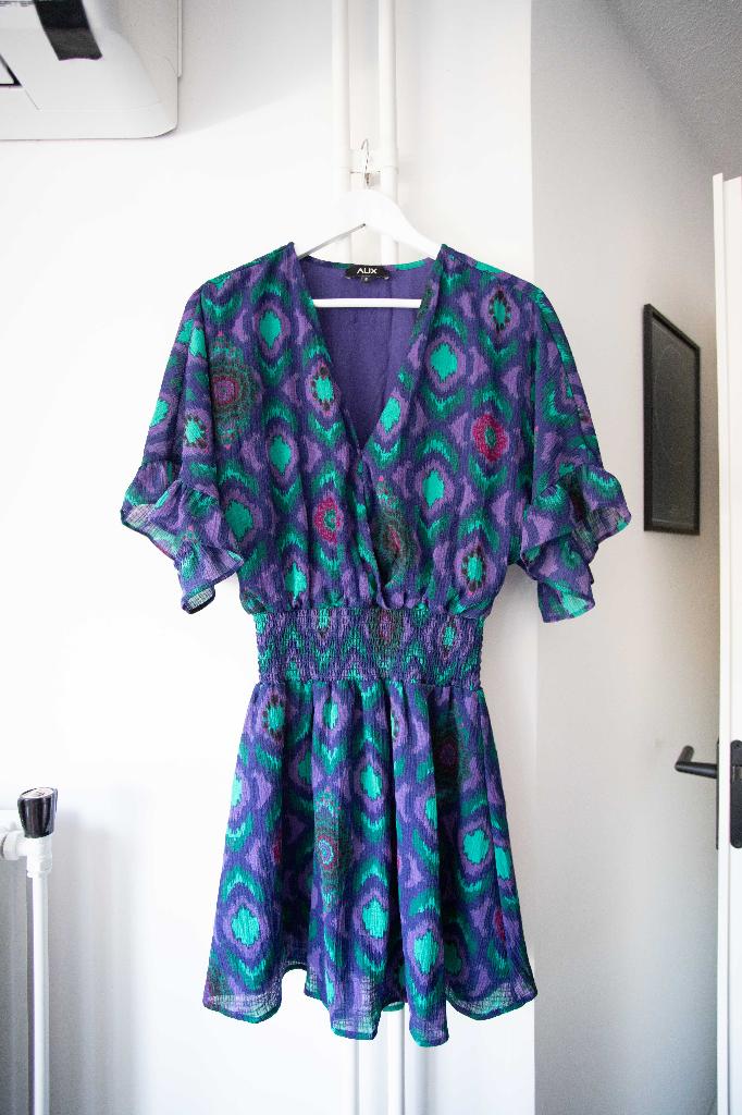 Korte jurk met patroon Alix The Label maat S, Alix the label, Paars, Ophalen of Verzenden, Zo goed als nieuw