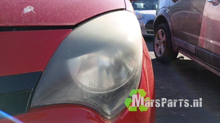 Koplamp links van een Renault Twingo, Gebruikt, -, Renault, -
