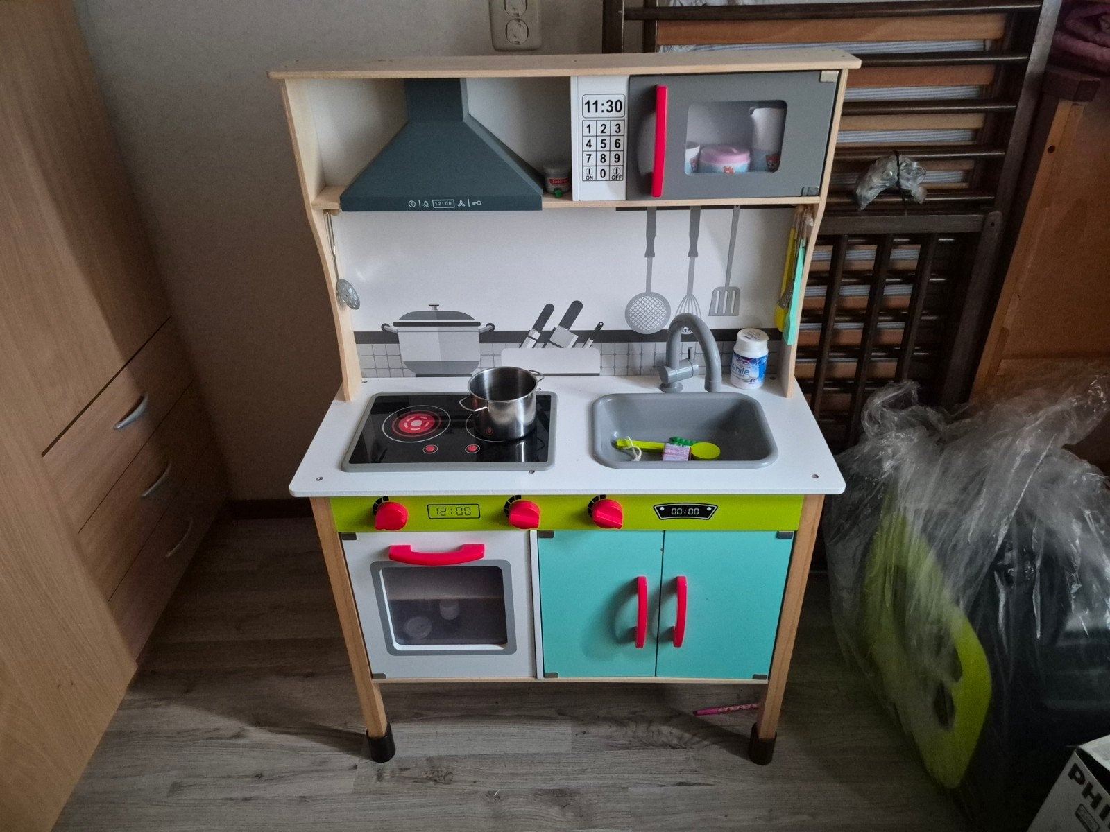 Houten Speelkeuken - 70x30x104cm, Ophalen of Verzenden, Gebruikt, Hout, Speelkeuken