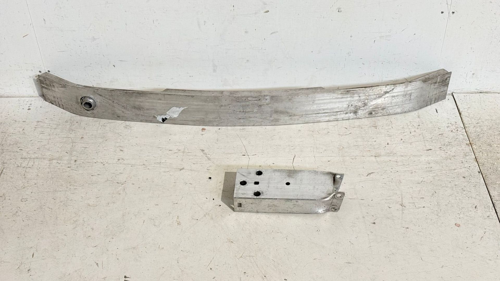 Mercedes-Benz A-klasse W177 voor bumperbalk A1776202800