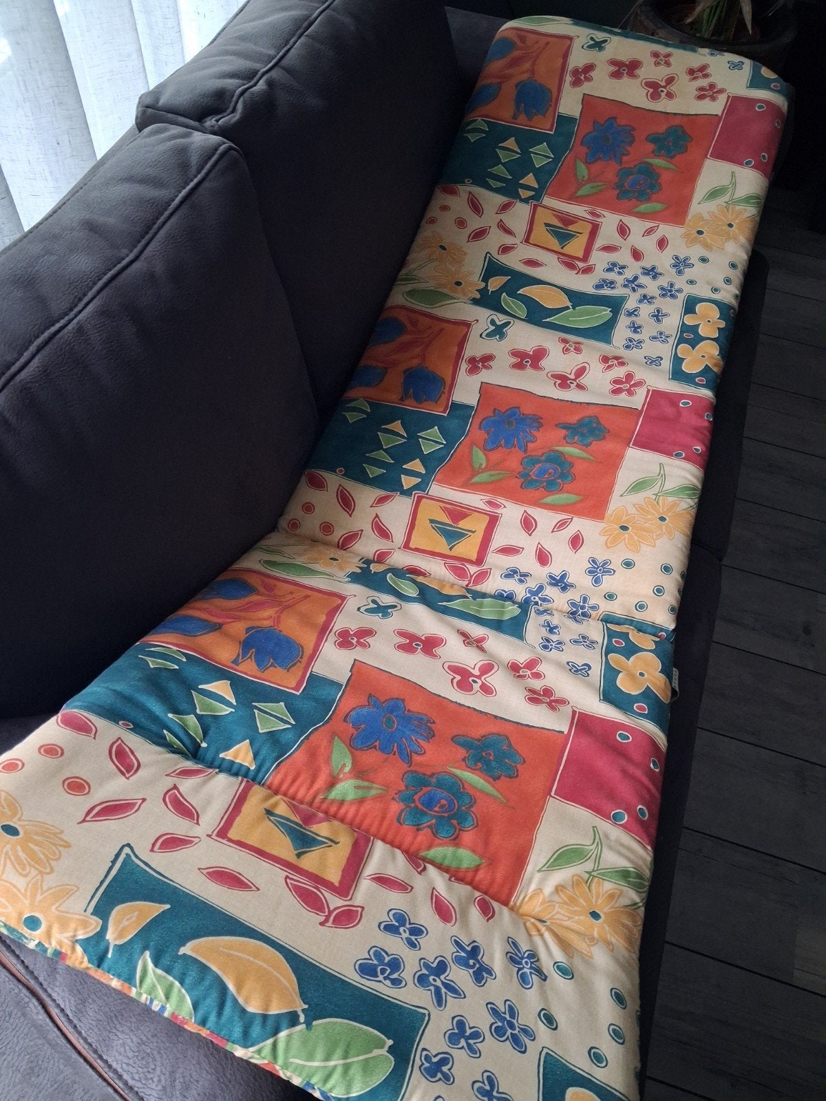 Ligbed z.g.a.n met nieuw kussen, Tuin en Terras, Ligbedden, Ophalen, Zo goed als nieuw, Kunststof, Inklapbaar